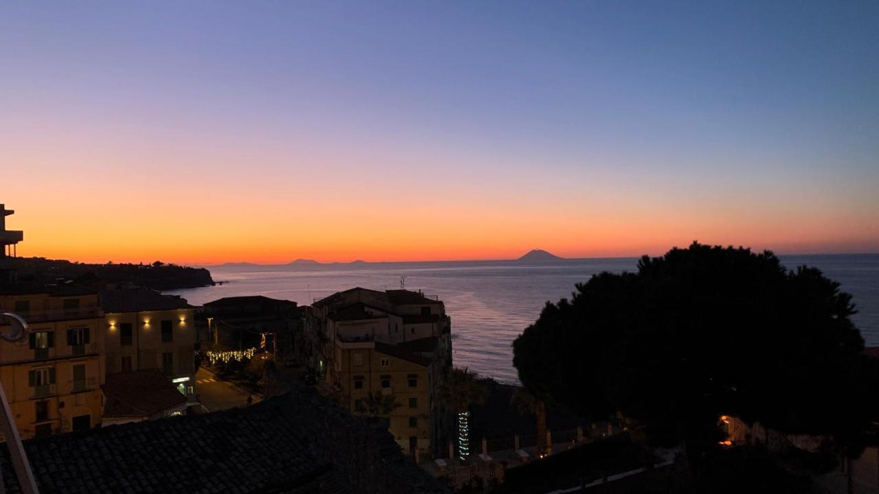 B&B Rivellini Tropea Luaran gambar