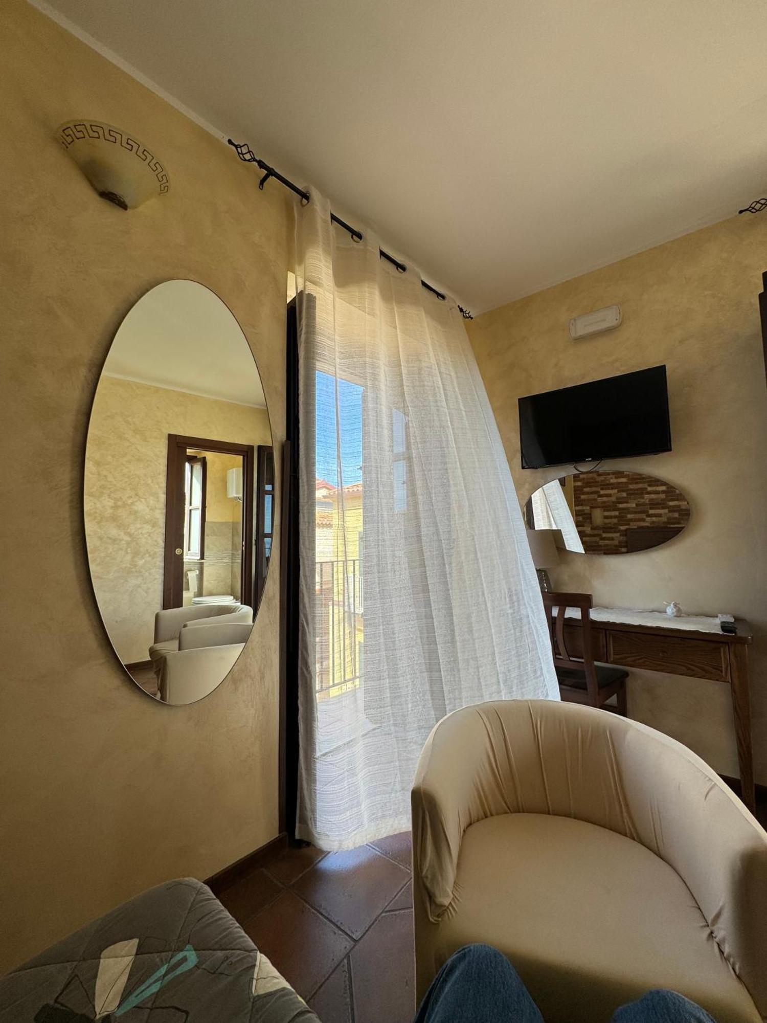 B&B Rivellini Tropea Luaran gambar