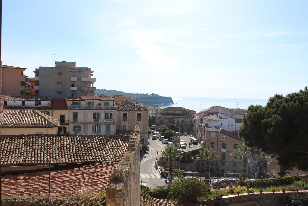 B&B Rivellini Tropea Luaran gambar