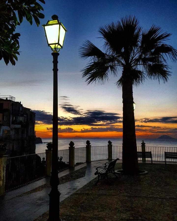 B&B Rivellini Tropea Luaran gambar